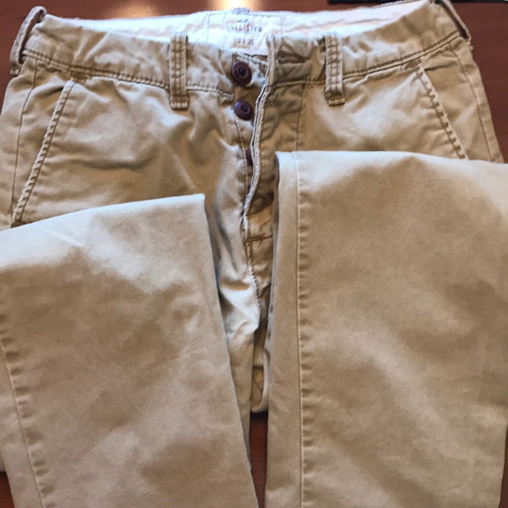 Men's Hollister khakis
